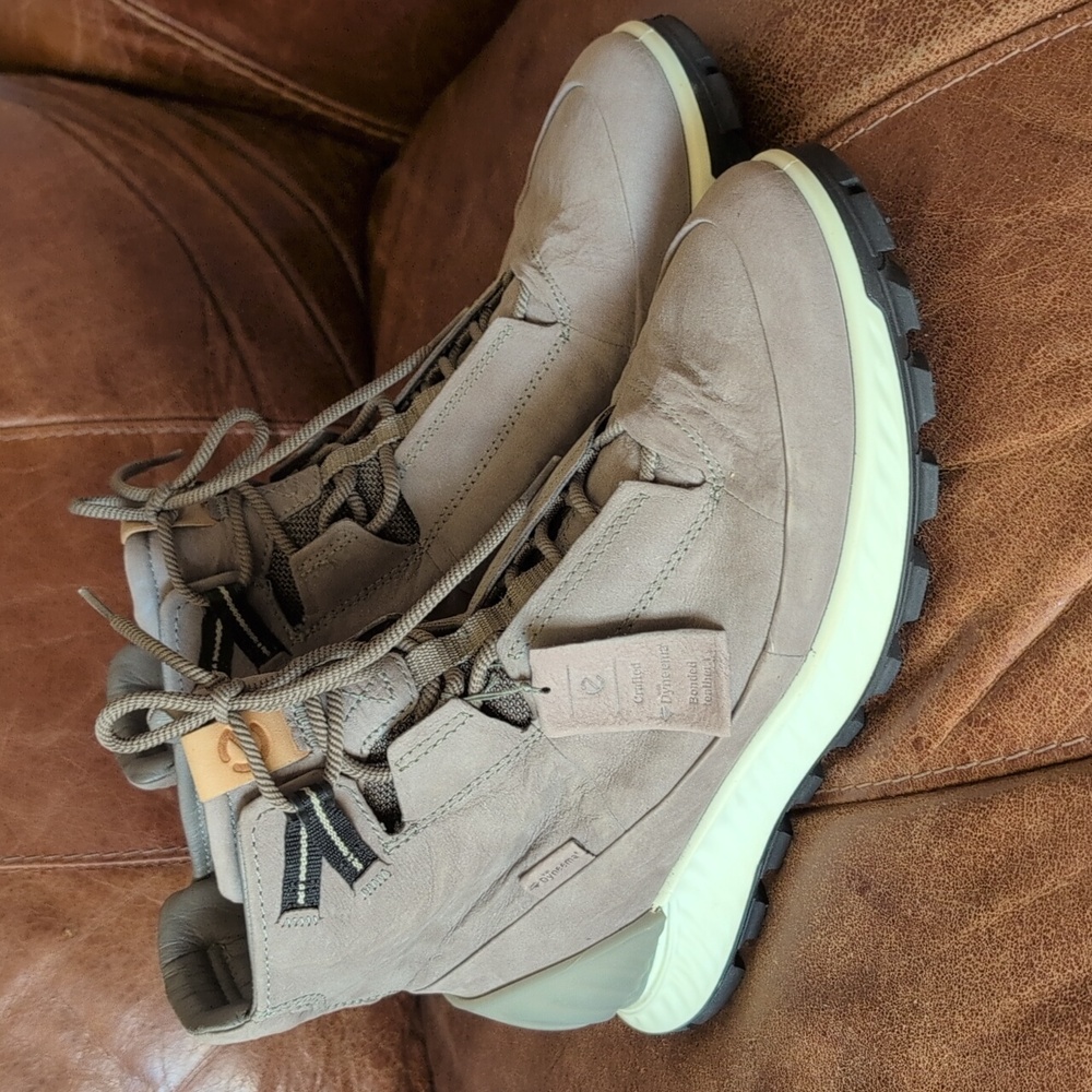 New Mens Ecco Exostrike Mid Hiking Boot Size 11 Tag